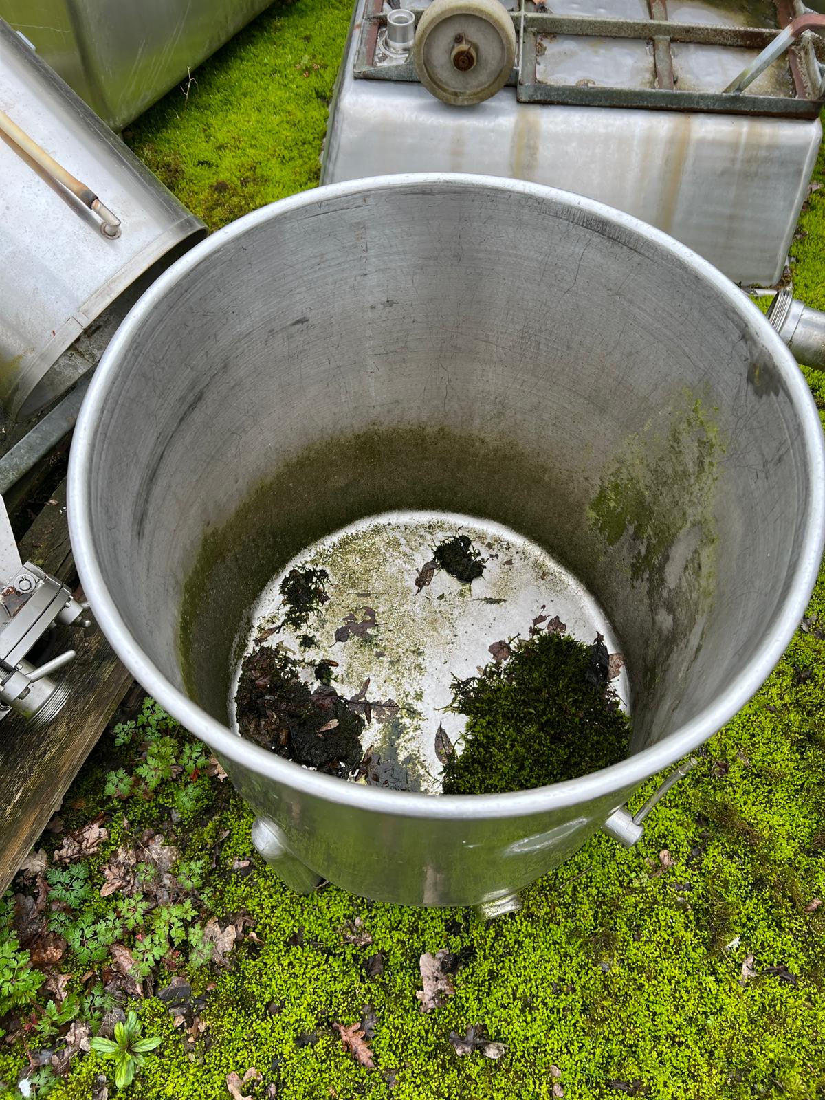 100L