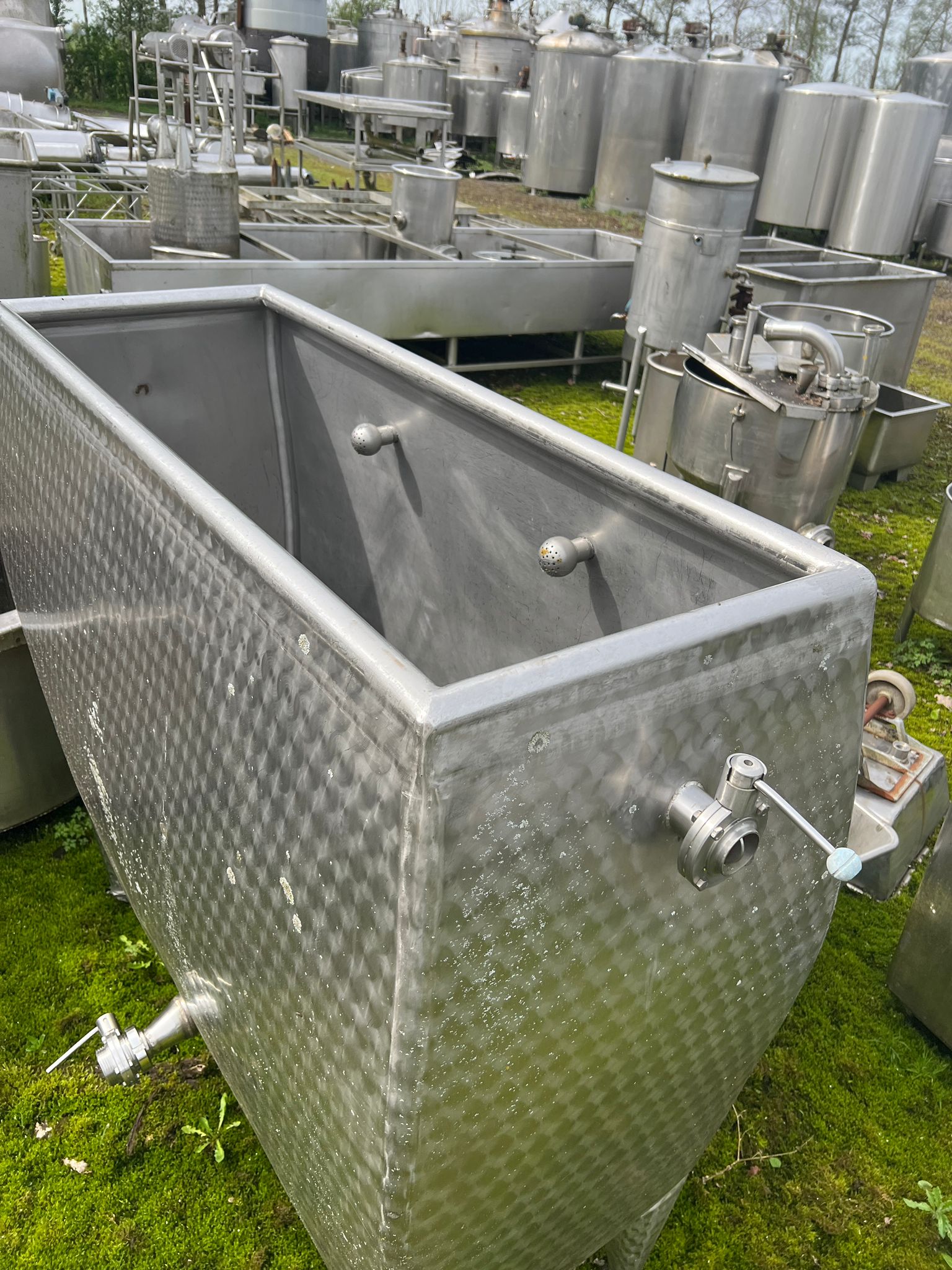 1200L