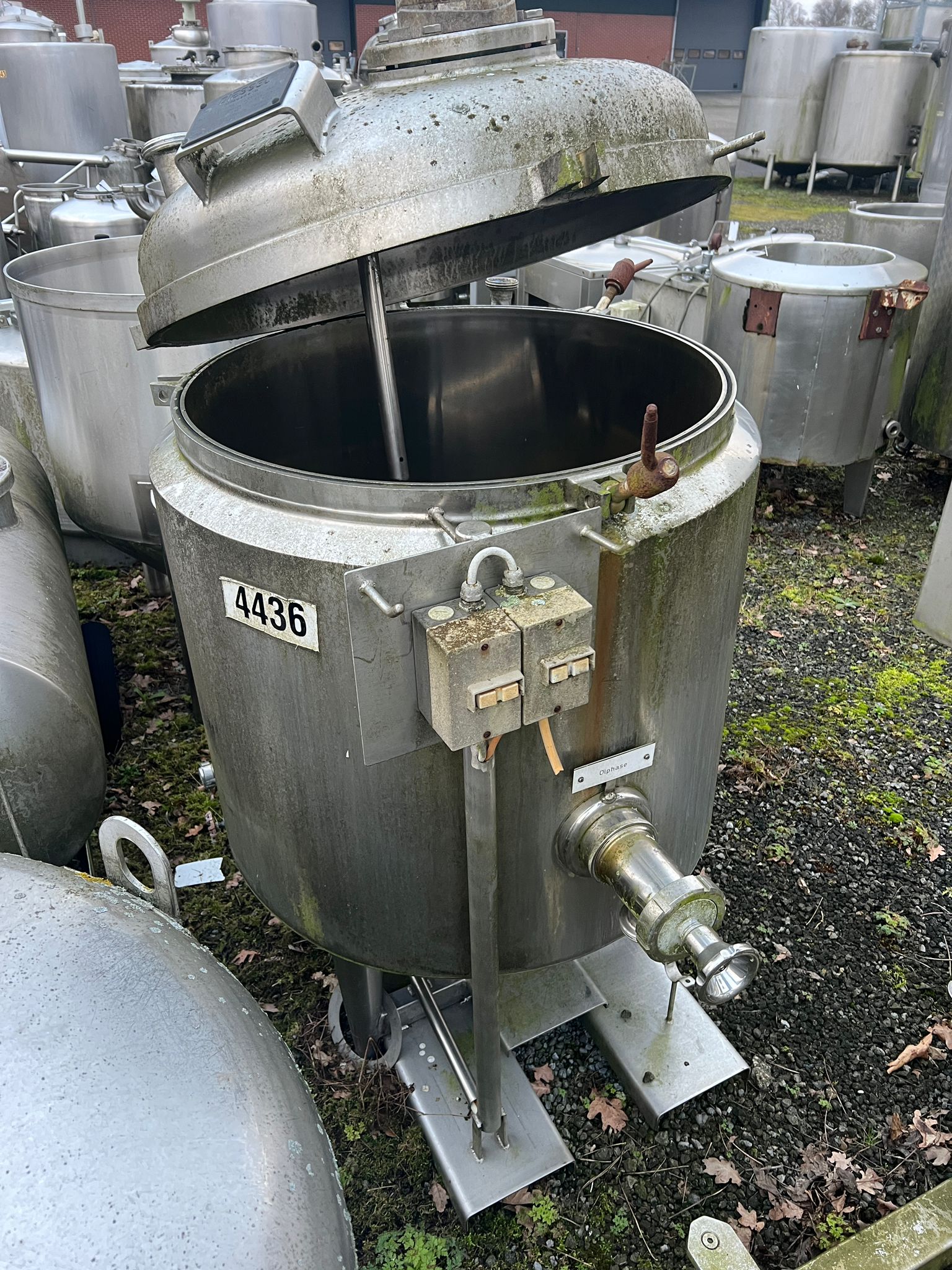 850L