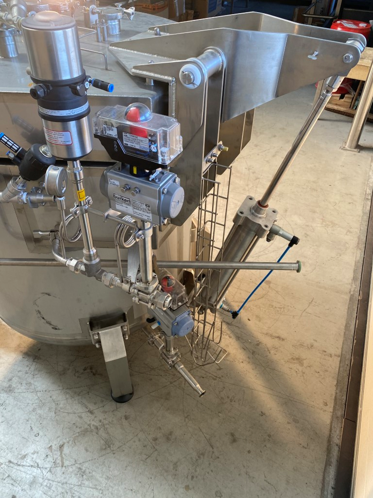 CES Pelletizer tank