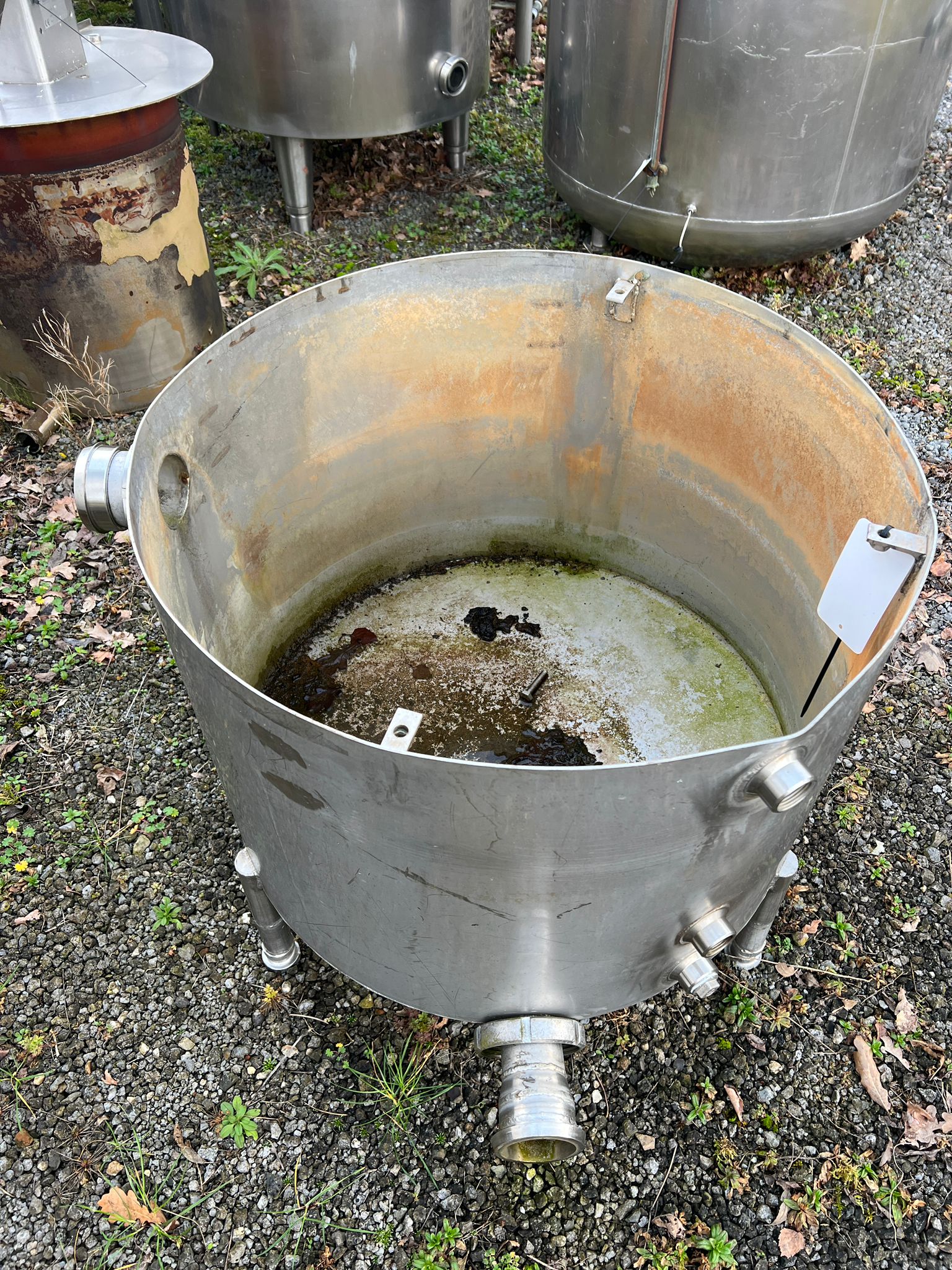 90L